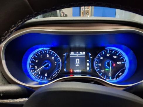 Used 2024 Chrysler Voyager LX image 19