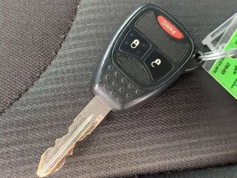 Used 2017 Jeep Wrangler Unlimited Sahara w/ Connectivity Group image 32