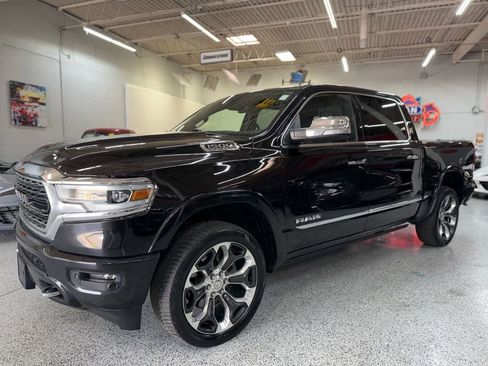 Used 2022 RAM 1500 Limited w/ Body-Colour Bumper Group AWD/4WD image 1