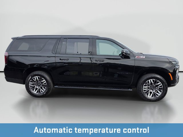 Used 2025 Chevrolet Suburban Z71 AWD/4WD image 7