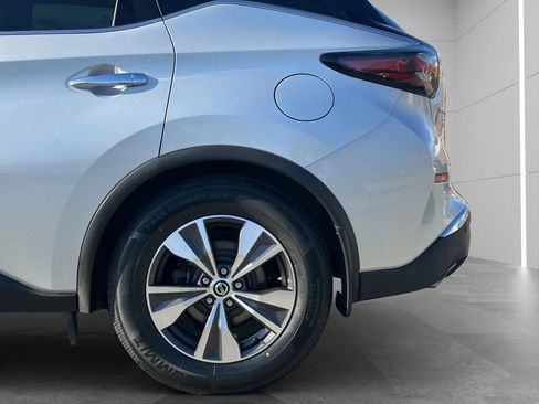 Used 2020 Nissan Murano SV w/ Premium Package image 22