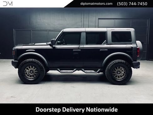 Used 2022 Ford Bronco 4-Door AWD/4WD image 4