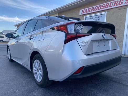 Used 2022 Toyota Prius LE image 8