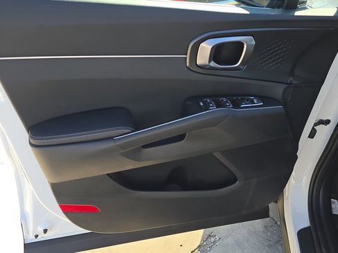 New 2026 Kia Sorento LX image 19