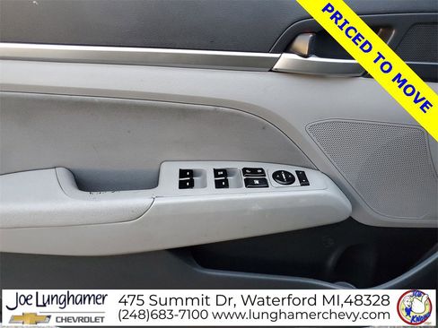 Used 2020 Hyundai Elantra SEL image 19