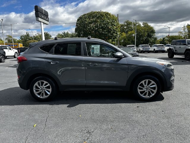 Used 2016 Hyundai Tucson SE w/ Option Group 02 AWD/4WD image 4