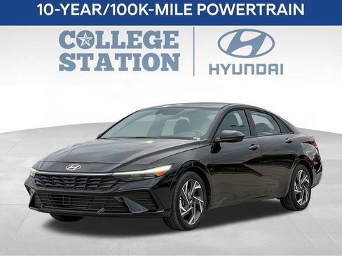 Used 2025 Hyundai Elantra Sport w/ Cargo Package FWD image 6