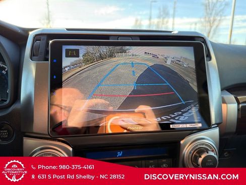 Used 2015 Toyota 4Runner Limited image 18