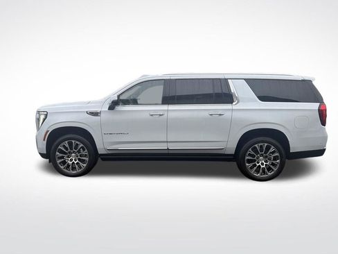 New 2026 GMC Yukon XL Denali w/ Denali Reserve Package image 2