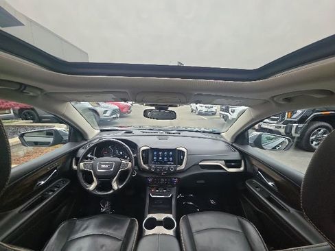 Used 2018 GMC Terrain Denali w/ Comfort Package AWD/4WD image 14