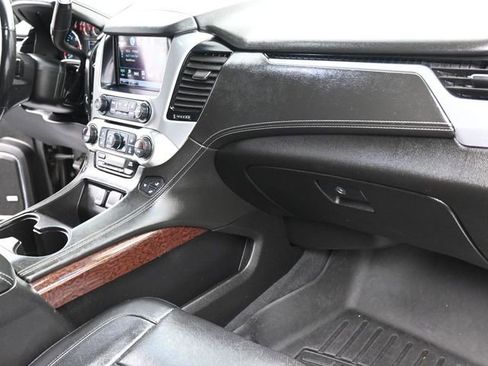 Used 2019 GMC Yukon XL SLT image 30