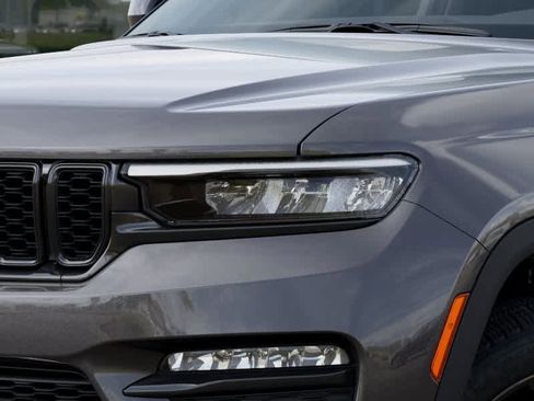 New 2025 Jeep Grand Cherokee Limited AWD/4WD image 10
