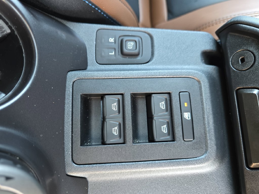 Used 2024 Ford Bronco Outer Banks w/ Sasquatch Package AWD/4WD image 30