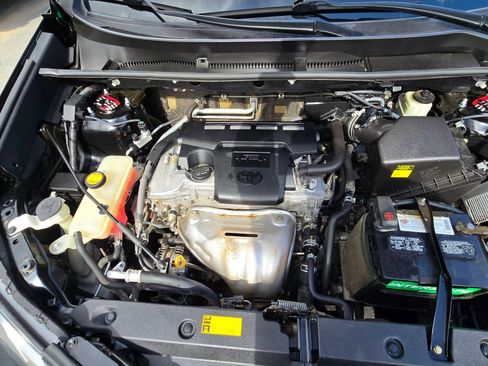 Used 2014 Toyota RAV4 XLE AWD/4WD image 19