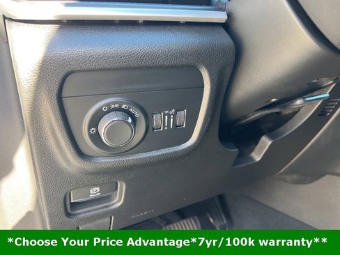 Certified 2024 Jeep Grand Cherokee Altitude image 39