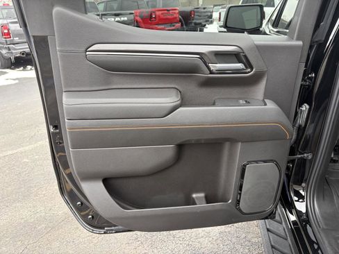 Used 2022 GMC Sierra 1500 AT4 w/ AT4 Premium Package image 13