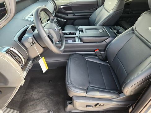 New 2027 Ford Expedition Platinum w/ Stealth Performance Package AWD/4WD image 10