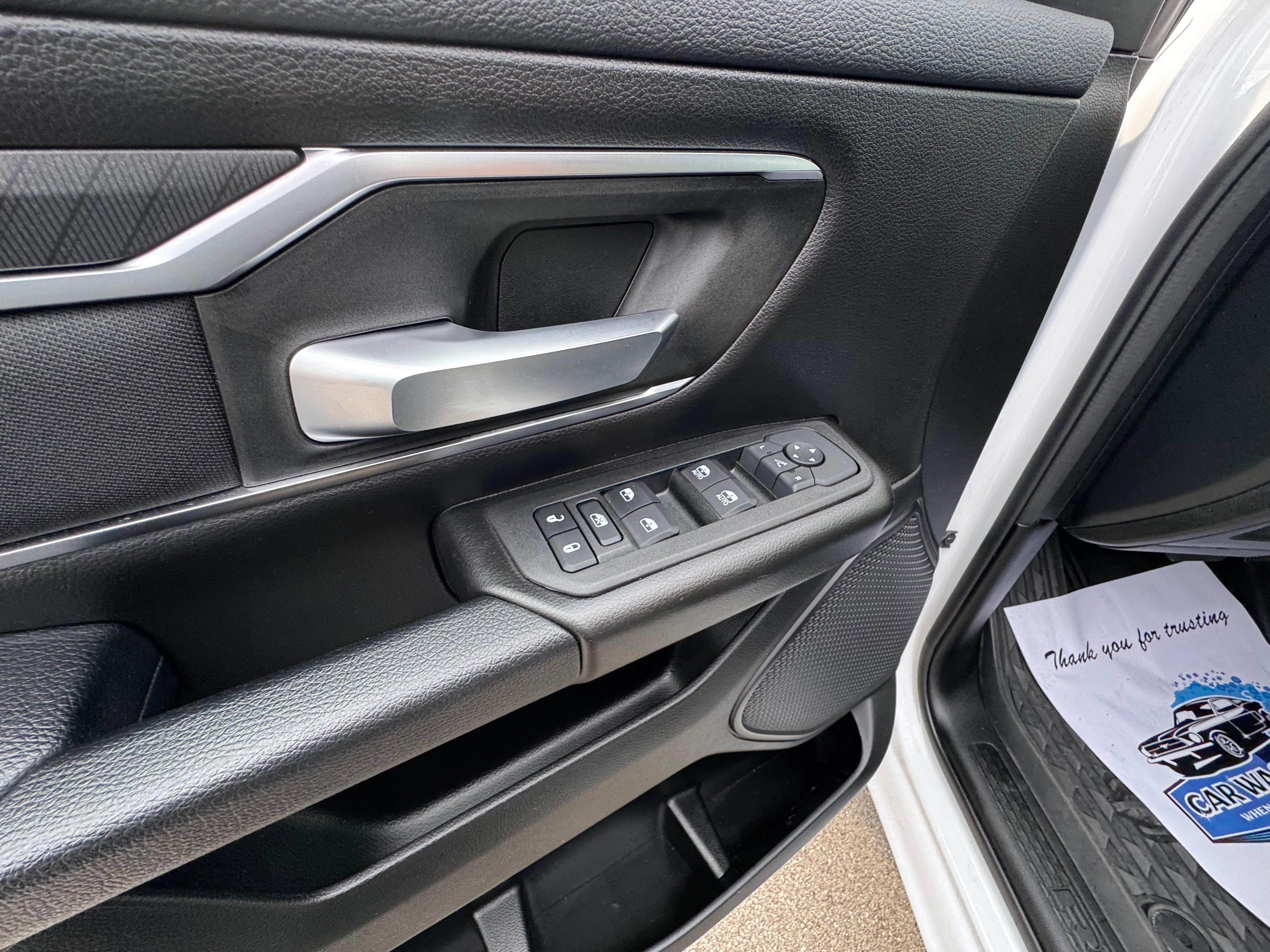 Used 2025 RAM 1500 Big Horn AWD/4WD image 29