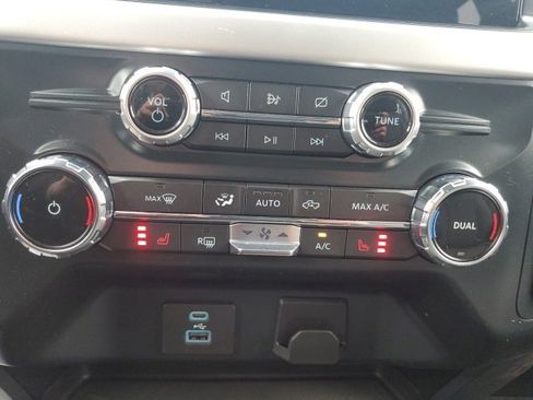 Certified 2022 Ford F150 XLT w/ Equipment Group 302A High image 35