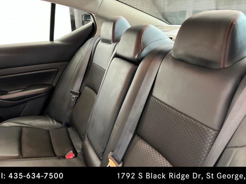 Used 2024 Nissan Altima 2.5 SR FWD image 20
