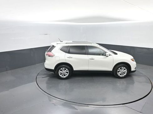 Used 2015 Nissan Rogue SV w/ SV Premium Package image 24