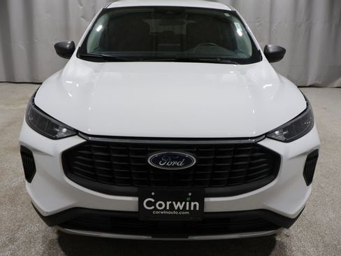 Used 2023 Ford Escape Active image 9