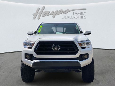 Used 2023 Toyota Tacoma SR AWD/4WD image 12