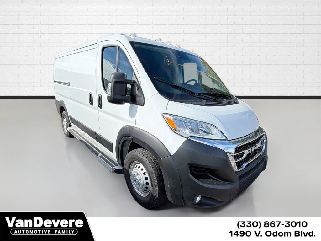 Used 2025 RAM ProMaster 2500 w/ U-Haul Equipment Group FWD image 1
