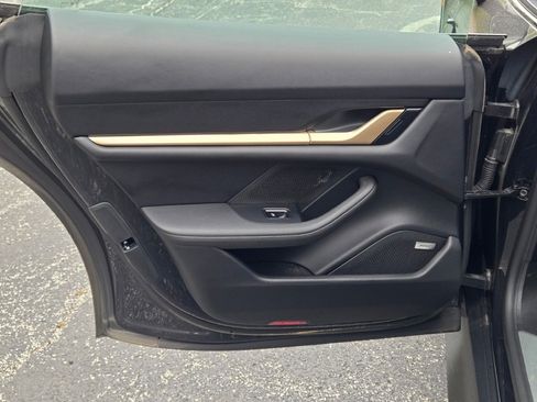 Used 2025 Porsche Taycan 4S image 30