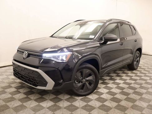 Certified 2025 Volkswagen Taos S image 1