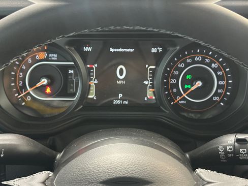 Used 2025 Jeep Wrangler Unlimited Rubicon AWD/4WD image 20