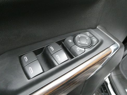 Used 2019 Chevrolet Silverado 1500 High Country w/ Technology Package image 26