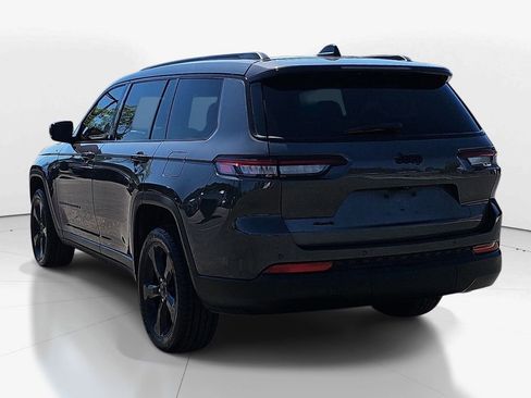 Used 2023 Jeep Grand Cherokee L Laredo AWD/4WD image 8