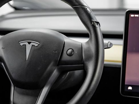 Used 2022 Tesla Model 3 image 24