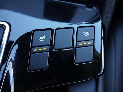 Used 2025 Kia Sportage EX image 50