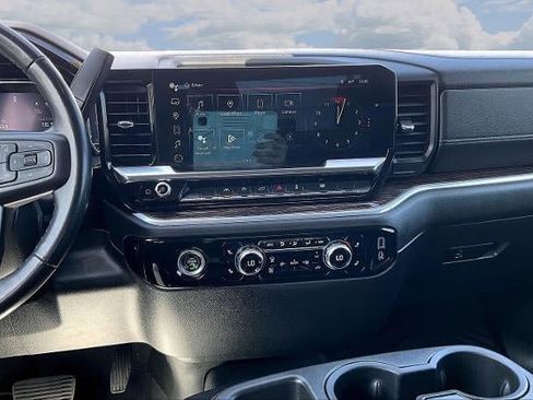 Used 2023 GMC Sierra 1500 Elevation AWD/4WD image 10