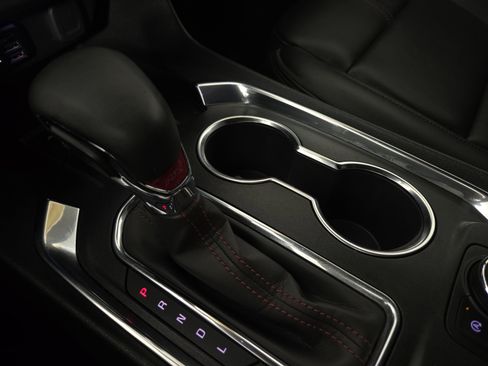 Certified 2023 Chevrolet Traverse RS image 24