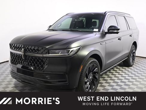 New 2026 Lincoln Navigator Reserve AWD/4WD image 1