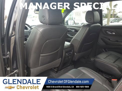 Used 2022 Chevrolet Traverse RS image 16