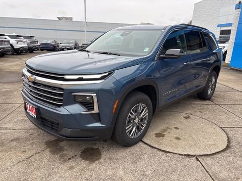 New 2026 Chevrolet Traverse LT w/ Driver Confidence Package image 4