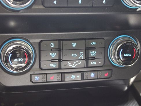 Used 2020 Ford F250 Platinum w/ Tremor Off-Road Package image 18