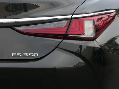 Used 2025 Lexus ES 350 350