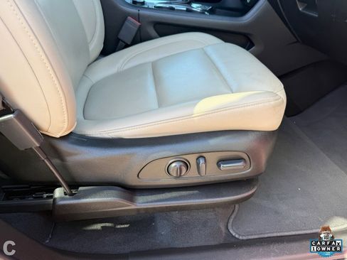 Used 2023 Chevrolet Traverse LT FWD image 10