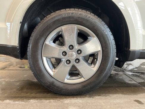 Used 2012 Dodge Journey SXT w/ Popular Equipment Group image 8