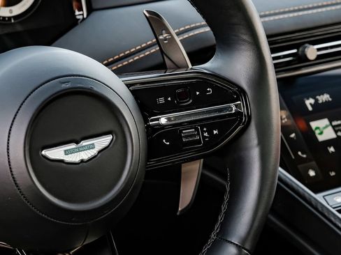 Used 2024 Aston Martin DB12 Coupe RWD image 13