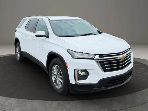 Used 2022 Chevrolet Traverse LT AWD/4WD image 1
