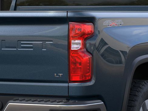 New 2026 Chevrolet Silverado 2500 LT image 11