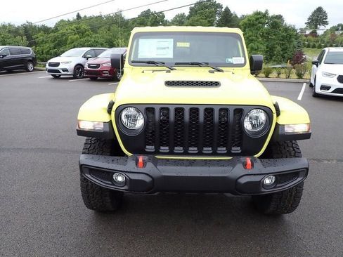 Used 2023 Jeep Gladiator Mojave w/ Cold Weather Group image 9