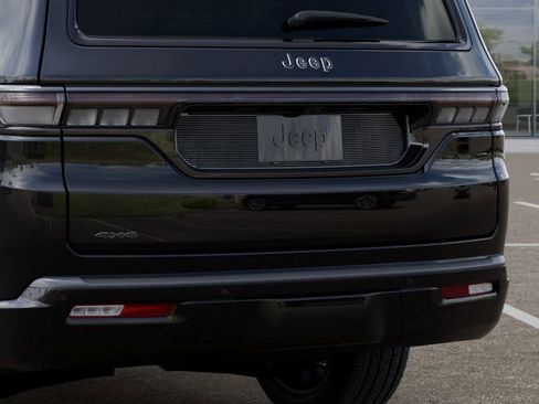 New 2026 Jeep Grand Wagoneer Limited AWD/4WD image 14