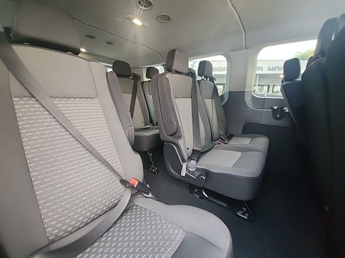 Used 2023 Ford Transit 350 XLT image 9